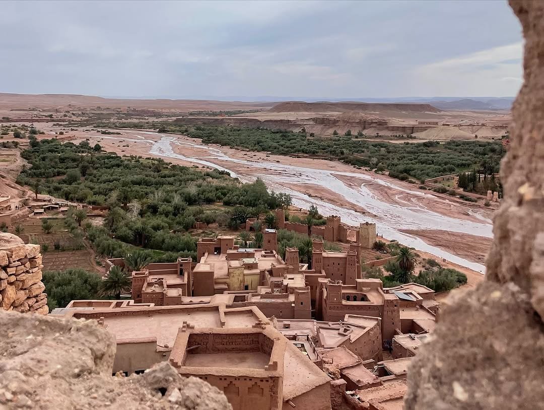 Discover why Ouarzazate, Morocco’s "Door of the Desert," is a pedestrian paradise. Uncover its cinematic landscapes, ancient kasbahs